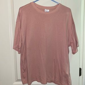 Pink t-shirt